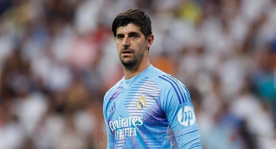 皇马官方:库尔图瓦被诊断出左侧坐骨神经痛 皇马官方:库尔图瓦被诊断出左侧坐骨神经痛